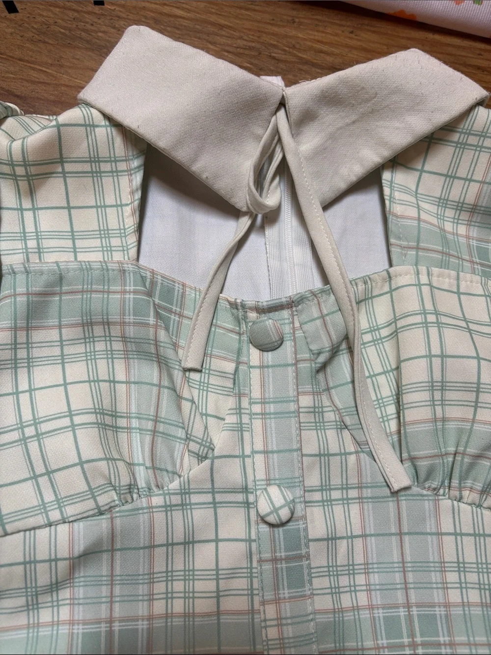Vintage Mint Green Plaid Puff-Sleeve Mini Dress w/ Bow Collar Cut Out Detail XS - Picture 3 of 4